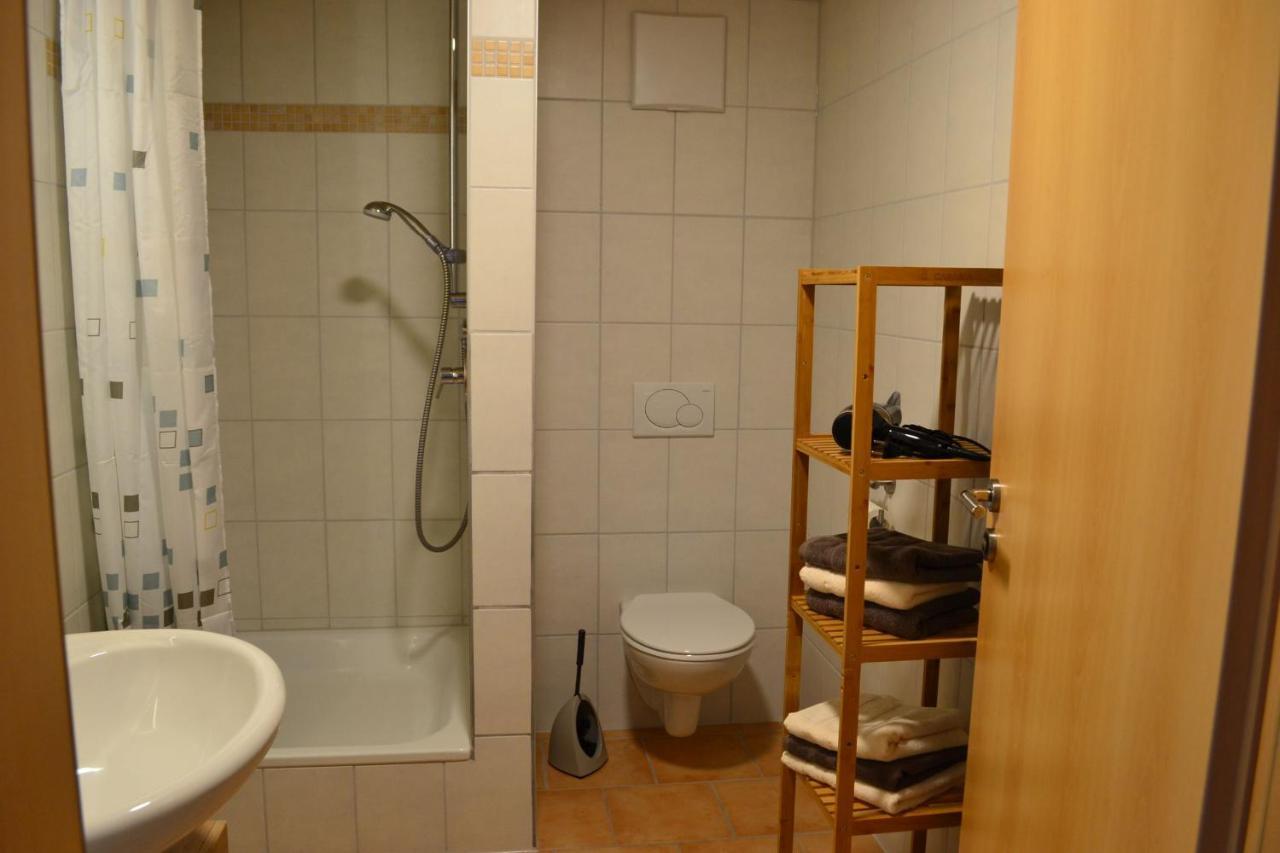 An Der Kapf Apartment Muensingen Exterior photo